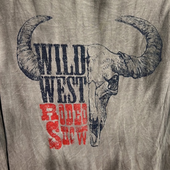 Saints & Hearts Large western style T-shirt women’s - Picture 2 of 4